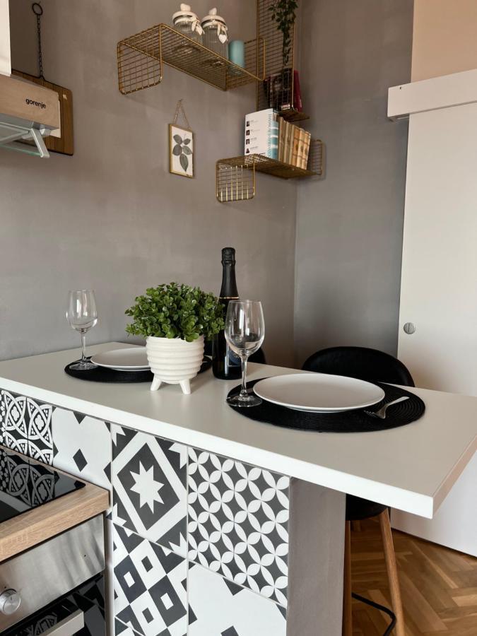Apartman Maroon Lovran Bagian luar foto