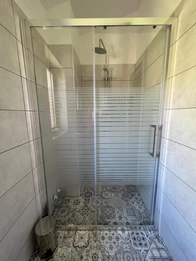 Apartman Maroon Lovran Bagian luar foto