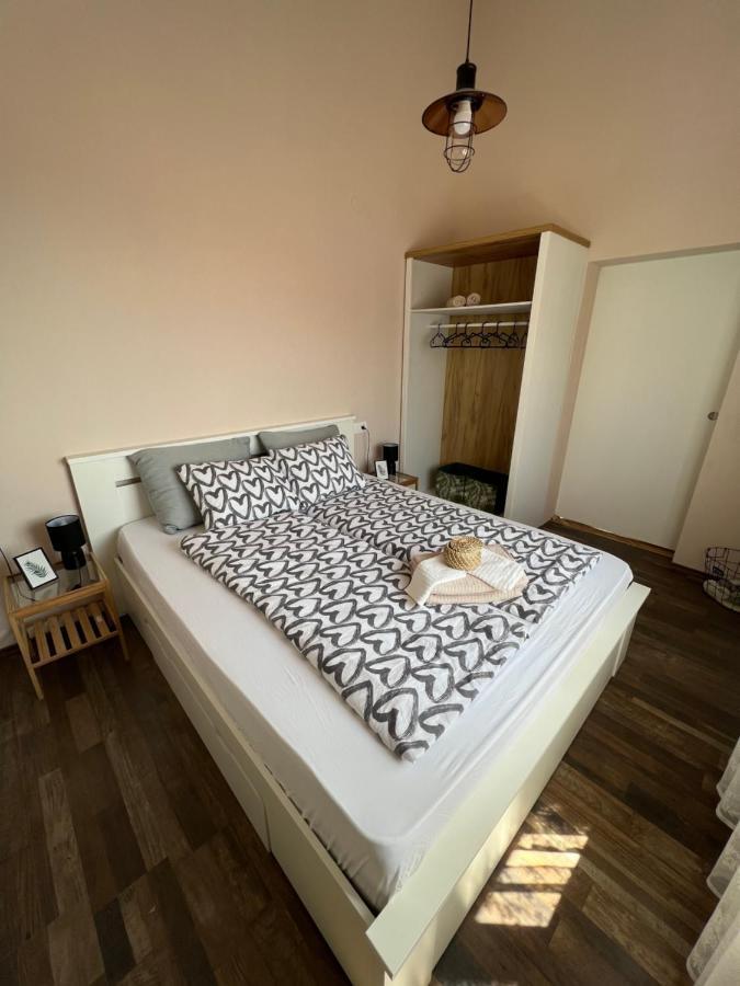 Apartman Maroon Lovran Bagian luar foto
